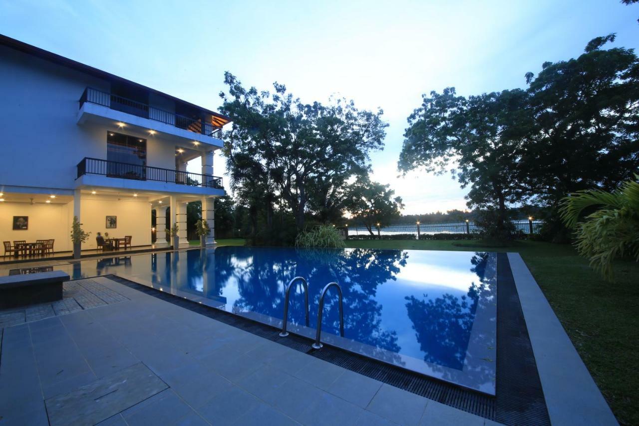 Diya Dahara Lake Resort Yala Exteriör bild